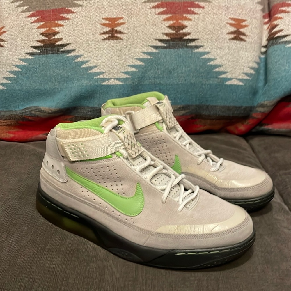 Nike Basketball Zoom Air Shox Spotlight!  Size 11.5 rare